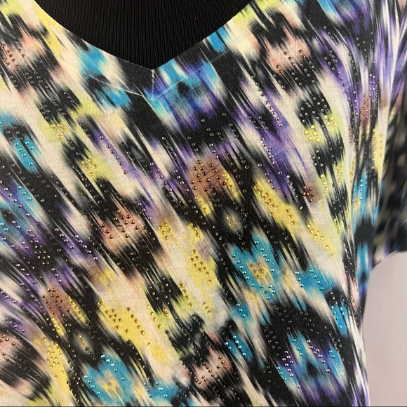 CHICO'S 2 Top Blouse Women Colorful Abstract Tie Waist Shirt Rhinestone Summer - Picture 2 of 4